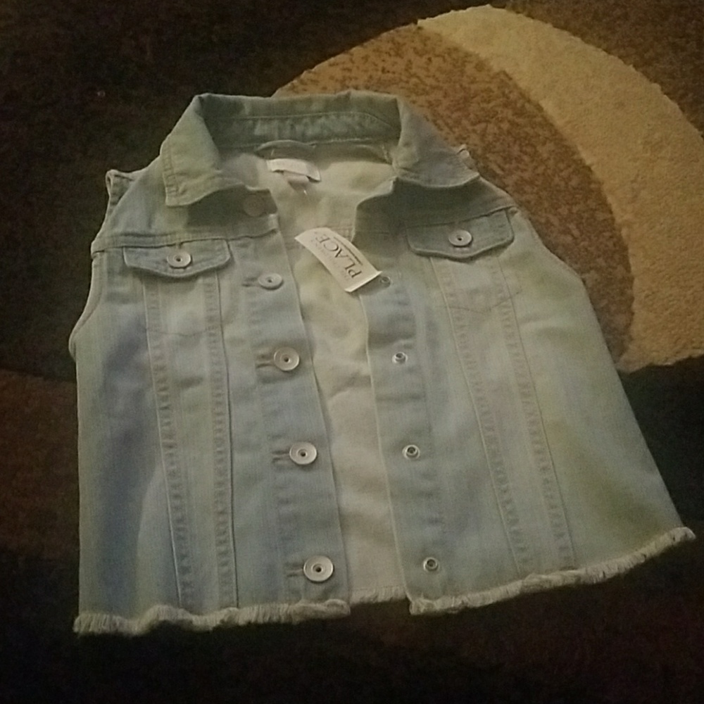 Girl size 5/6 vest